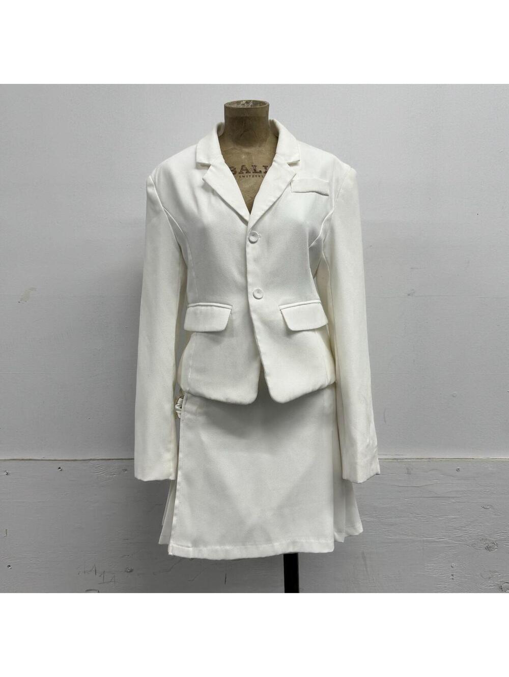 White 2-Piece Pleated Kilt Skort & Fitted Blazer Suit Set